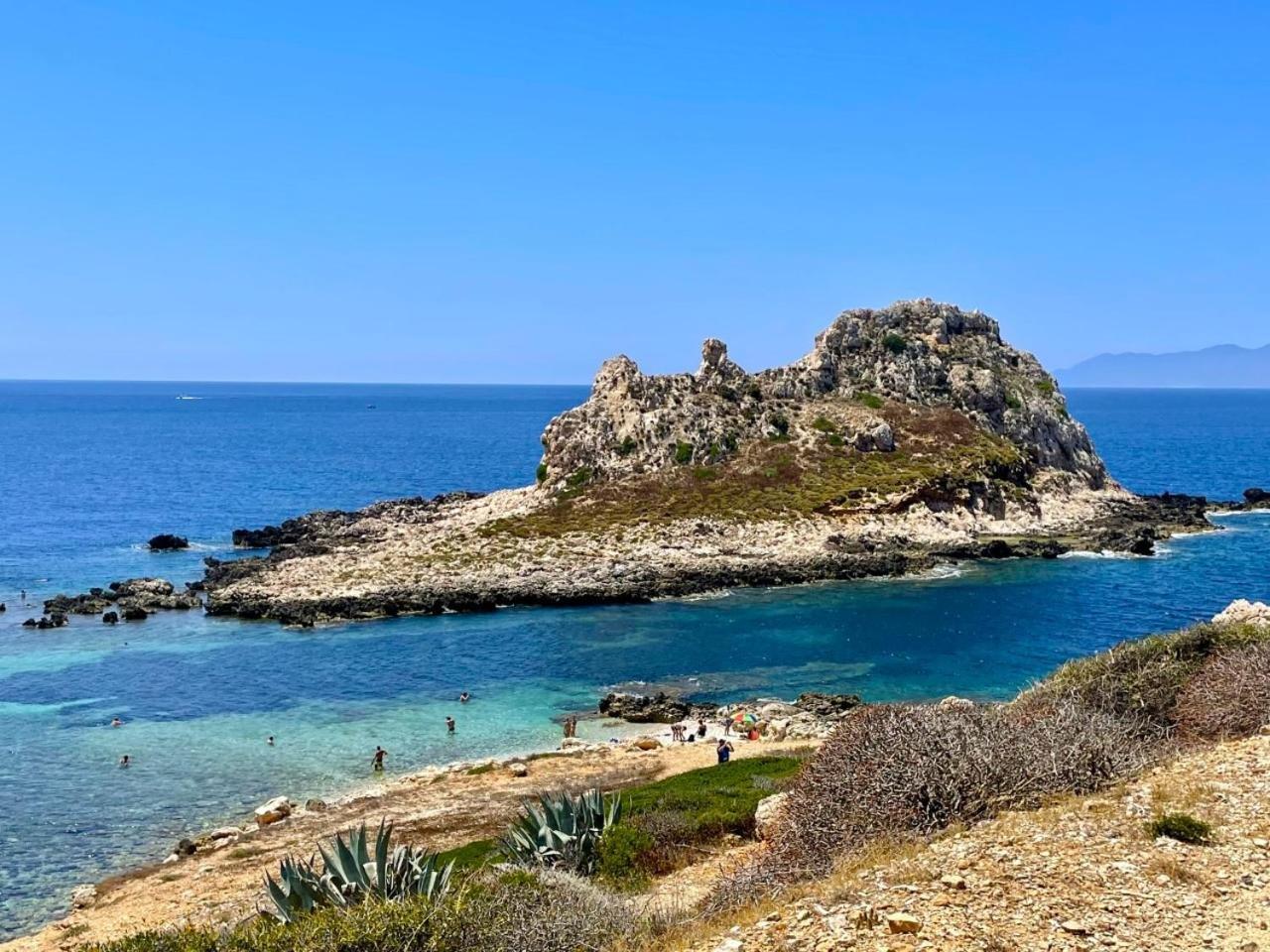 Dolcevita Egadi Eco Levanzo