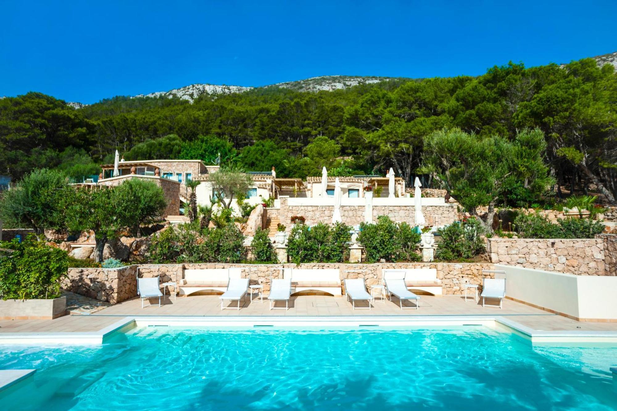 Dolcevita Egadi Eco Hotel 4*
